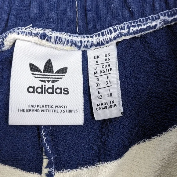 Adidas women's mid waist striped shorts size XS - Picture 8 of 14